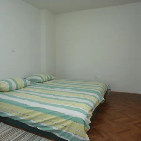 With Wifi - 2243 アパート ロヴィニ